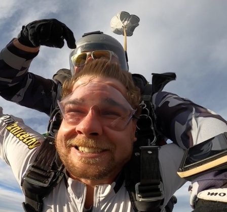 Tandemový seskok padákem Strunkovice