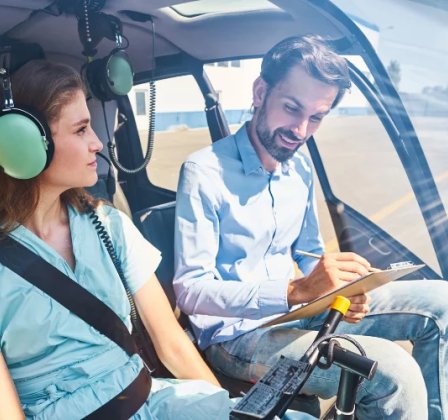 Privátní let pilotem vrtulníku na zkoušku
