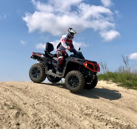 Offroad jízda na čtyřkolce