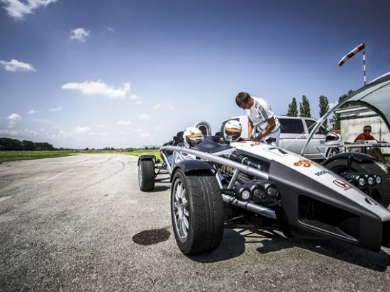 Jedno z nejrychlejších aut na světě Ariel Atom 3.5