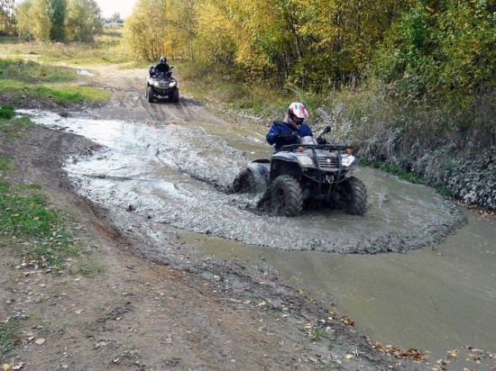 Extreme jízda na čtyřkolce