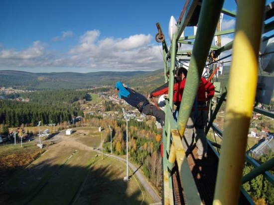 Bungee Jumping z TV věže v Harrachově