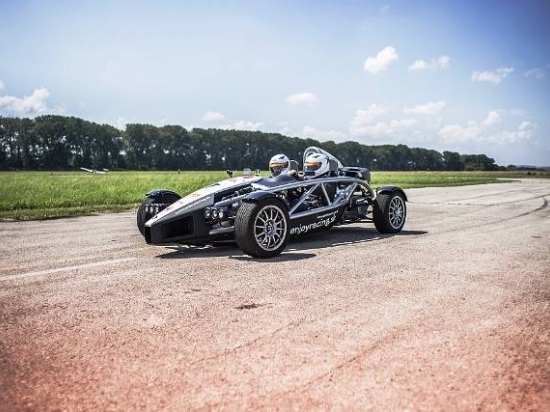 Sportovní vůz Ariel Atom