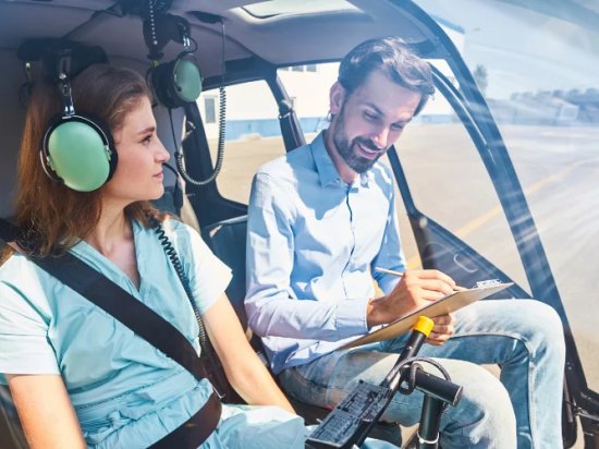 Privátní let pilotem vrtulníku na zkoušku